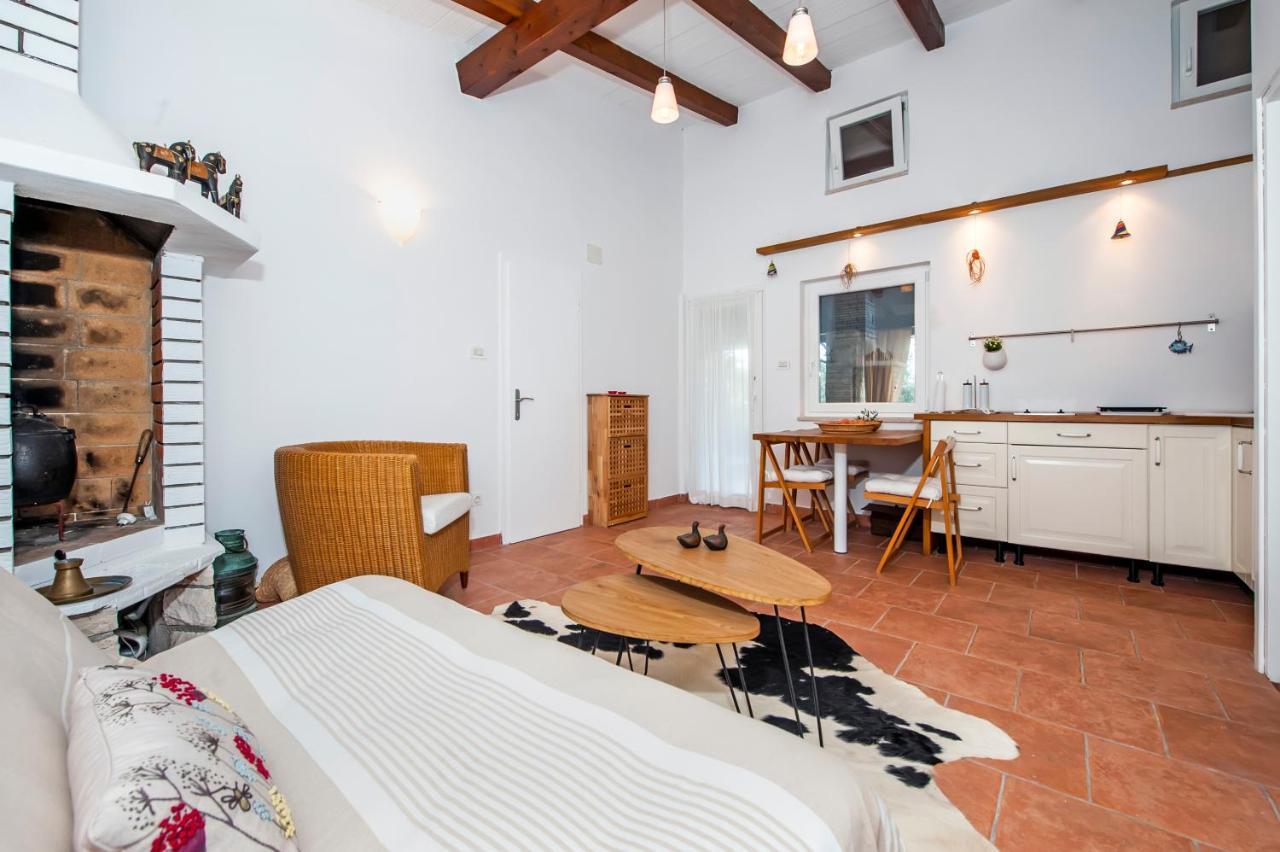 Apartments Fra & Mar With Swimming Pool In 2025 Sorici 외부 사진